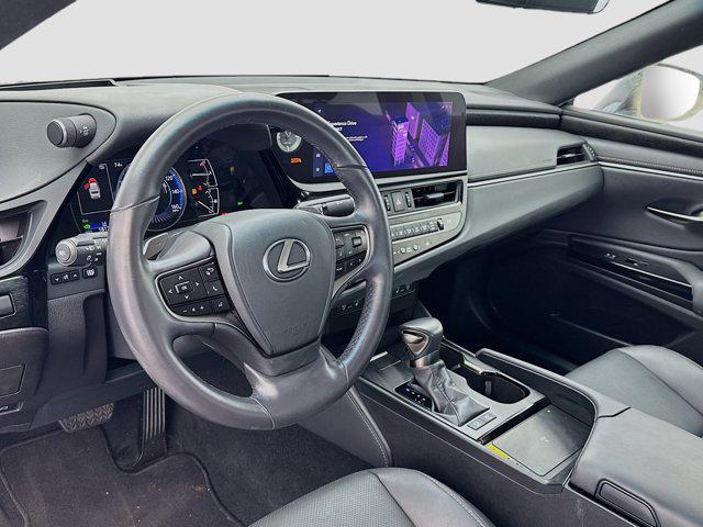 Photo of 2024 Eminent White Pearl Lexus ES 300h