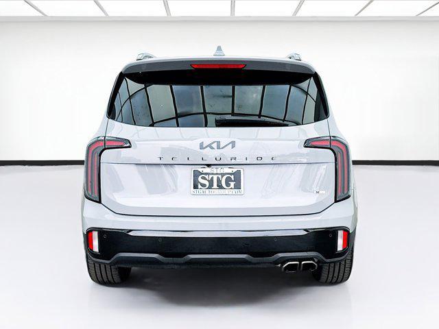 Photo of 2024 Wolf Gray Kia Telluride