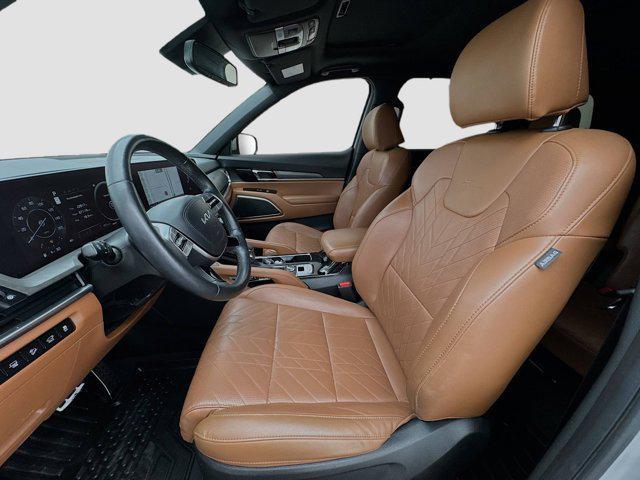 Photo of 2024 Wolf Gray Kia Telluride