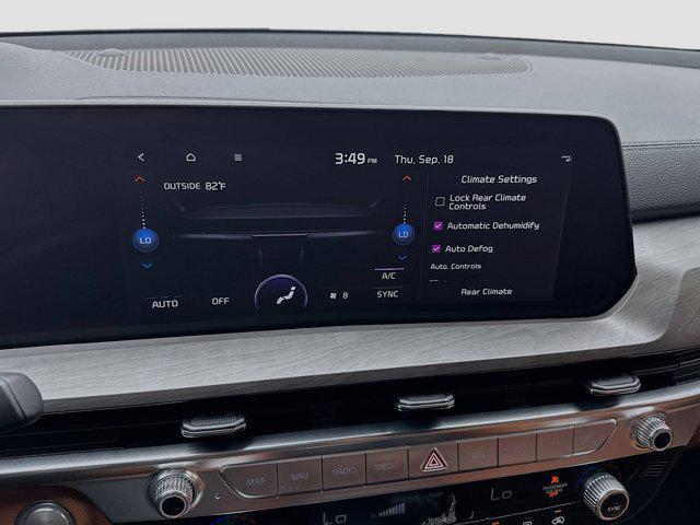 Photo of 2024 Wolf Gray Kia Telluride