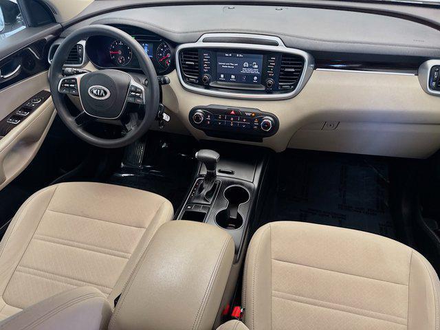 Photo of 2020 Snow White Pearl Kia Sorento