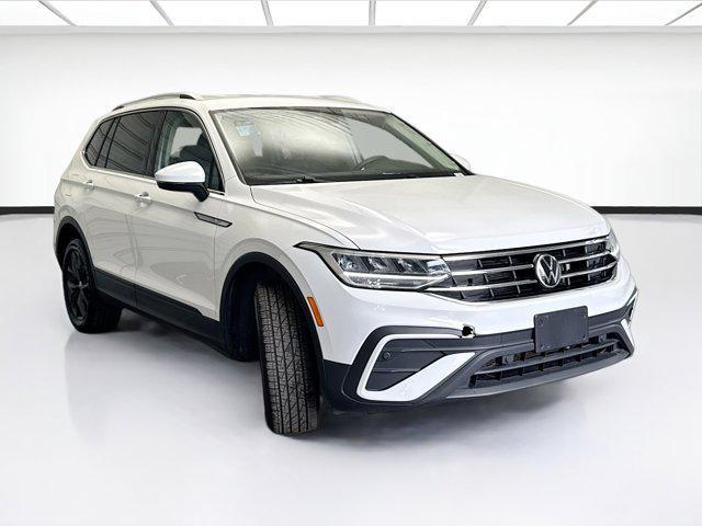 Photo of 2024 Pure White Volkswagen Tiguan