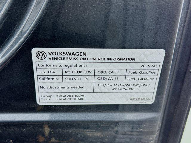 Photo of 2019 Platinum Gray Metallic Volkswagen Golf Alltrack