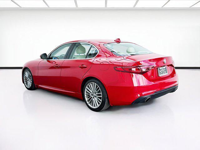 Photo of 2018 Alfa Rosso Alfa Romeo Giulia