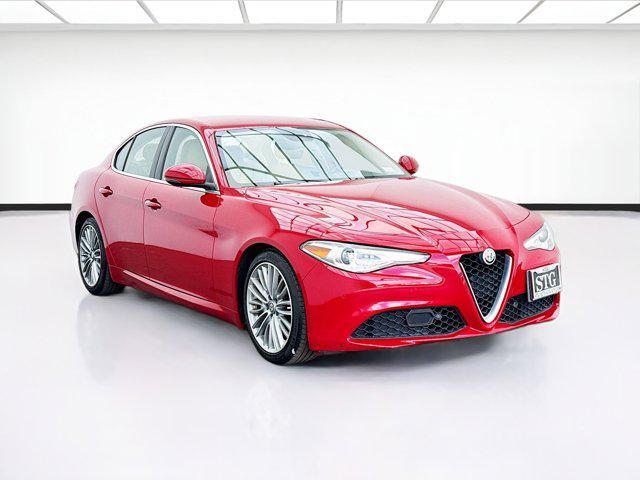 Photo of 2018 Alfa Rosso Alfa Romeo Giulia