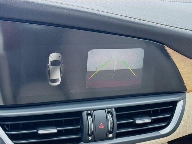 Photo of 2018 Alfa Rosso Alfa Romeo Giulia