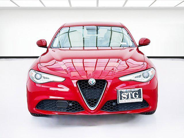 Photo of 2018 Alfa Rosso Alfa Romeo Giulia