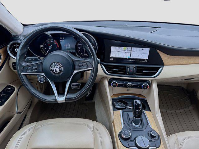 Photo of 2018 Alfa Rosso Alfa Romeo Giulia