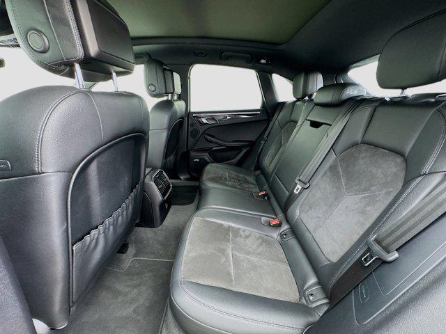 Photo of 2021 Black Porsche Macan