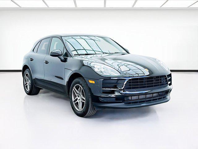 Photo of 2021 Black Porsche Macan
