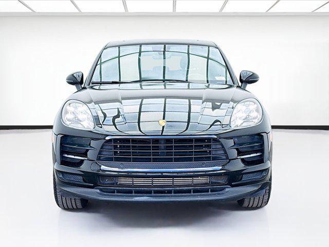 Photo of 2021 Black Porsche Macan