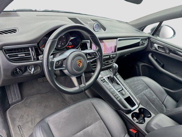 Photo of 2021 Black Porsche Macan