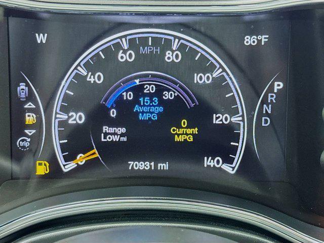 Photo of 2019 Diamond Black Crystal Pearlcoat Jeep Grand Cherokee