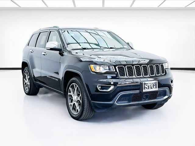 Photo of 2019 Diamond Black Crystal Pearlcoat Jeep Grand Cherokee