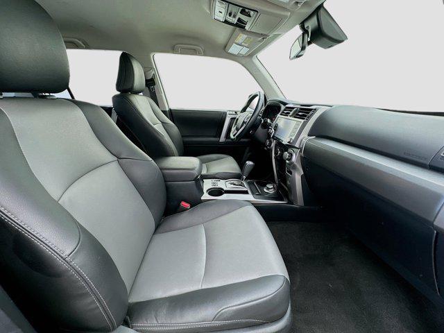 Photo of 2024 Classic Silver Metallic Toyota 4Runner