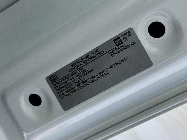 Photo of 2024 Summit White GMC Sierra 1500