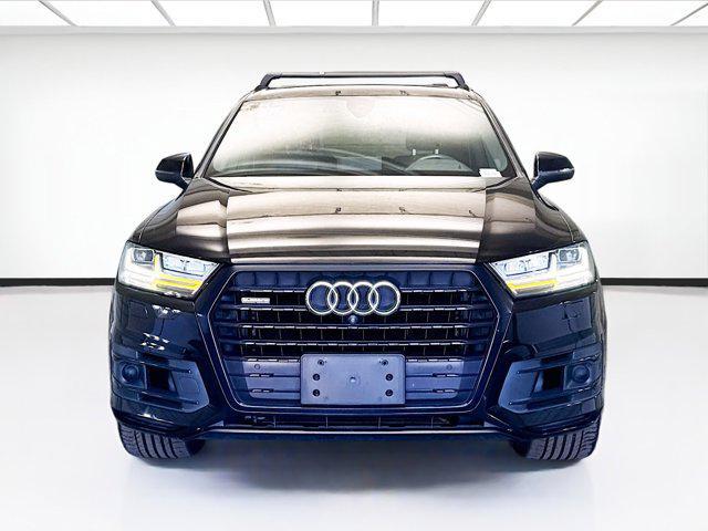 Photo of 2018 Orca Black Metallic Audi Q7