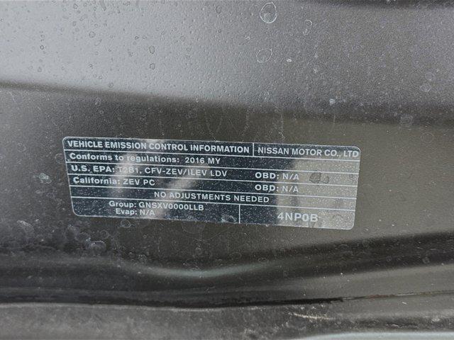 Photo of 2016 Super Black Nissan Leaf