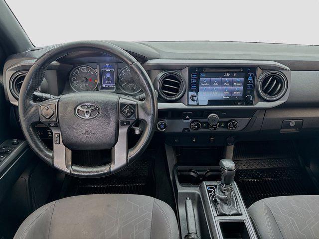Photo of 2016 Magnetic Gray Metallic Toyota Tacoma