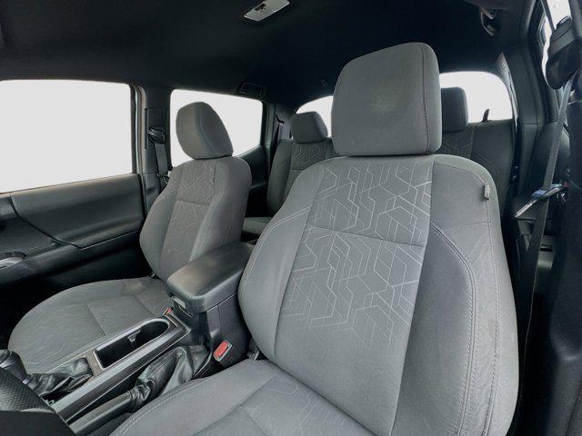 Photo of 2016 Magnetic Gray Metallic Toyota Tacoma