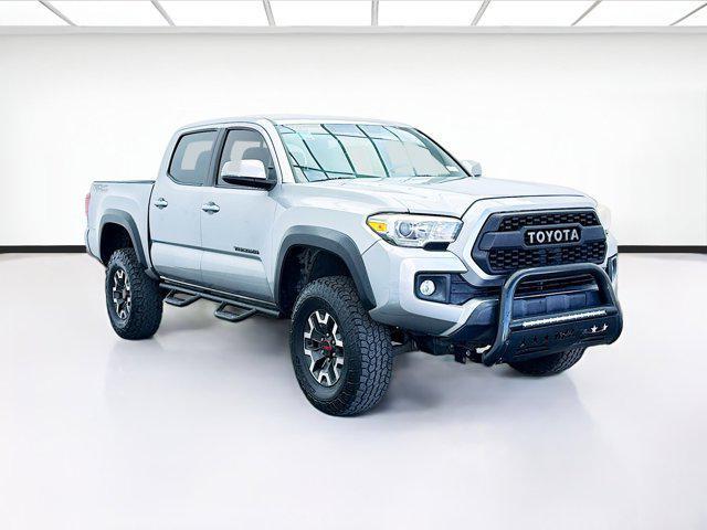 Photo of 2016 Magnetic Gray Metallic Toyota Tacoma