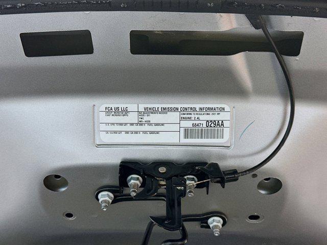 Photo of 2021 Billet Silver Metallic Clearcoat Jeep Cherokee