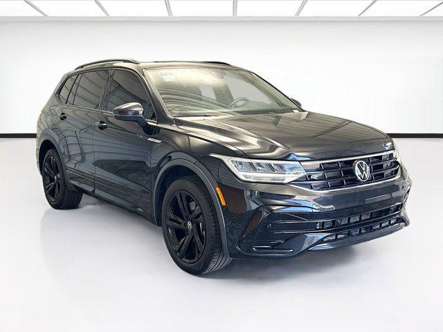 Photo of 2023 Deep Black Pearl Volkswagen Tiguan