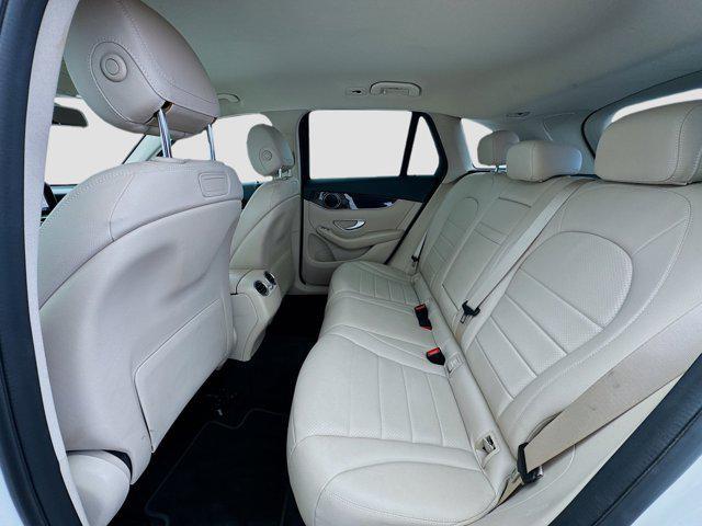 Photo of 2019 White Mercedes-Benz GLC 300