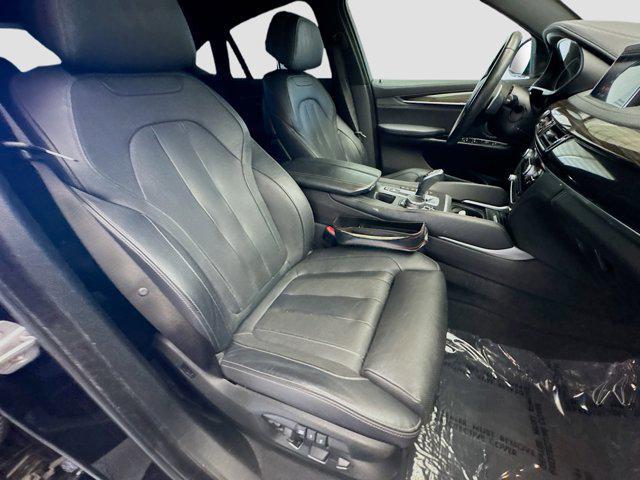 Photo of 2018 Black Sapphire Metallic BMW X6