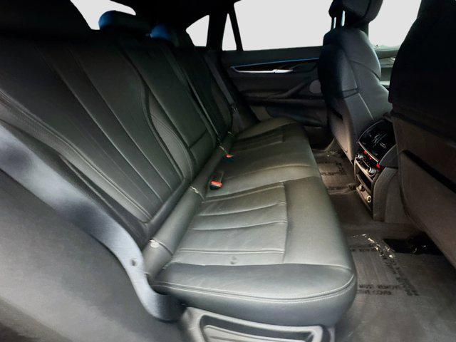 Photo of 2018 Black Sapphire Metallic BMW X6