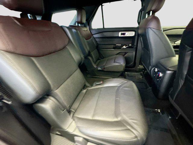 Photo of 2022 Agate Black Metallic Ford Explorer