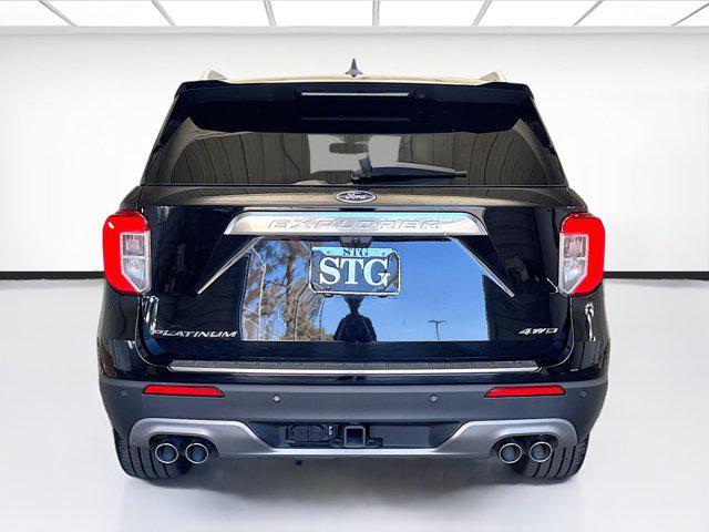 Photo of 2022 Agate Black Metallic Ford Explorer