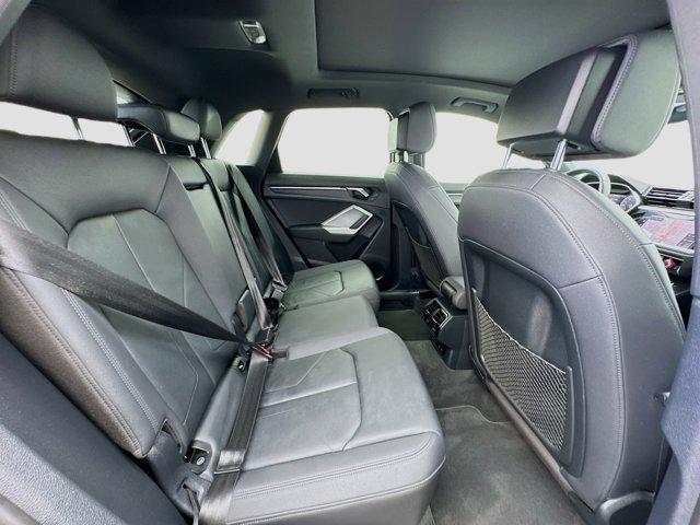 Photo of 2021 Navarra Blue Metallic Audi Q3