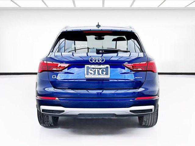 Photo of 2021 Navarra Blue Metallic Audi Q3