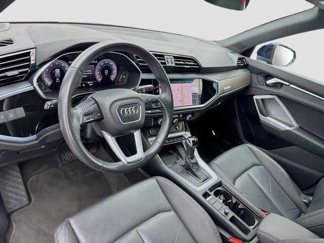 Photo of 2021 Navarra Blue Metallic Audi Q3
