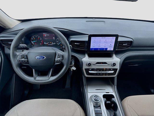 Photo of 2020 Oxford White Ford Explorer
