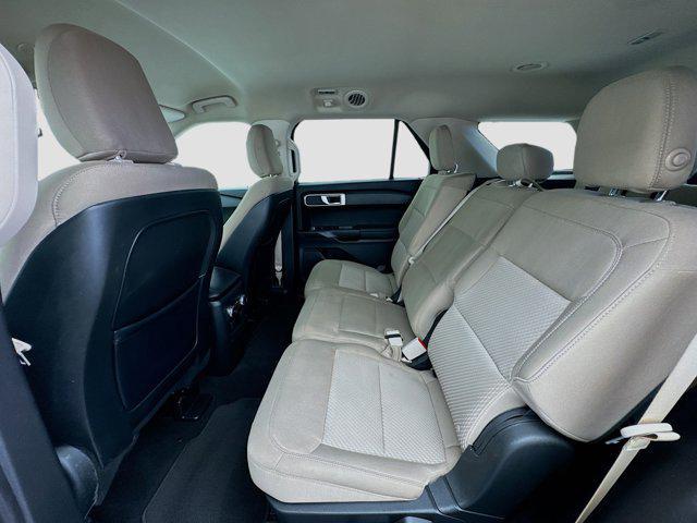 Photo of 2020 Oxford White Ford Explorer