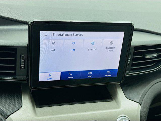 Photo of 2020 Oxford White Ford Explorer