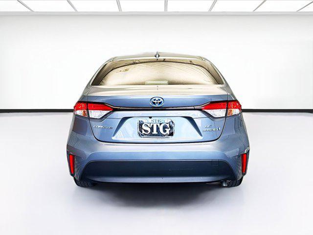 Photo of 2023 Gray Metallic Toyota Corolla Hybrid