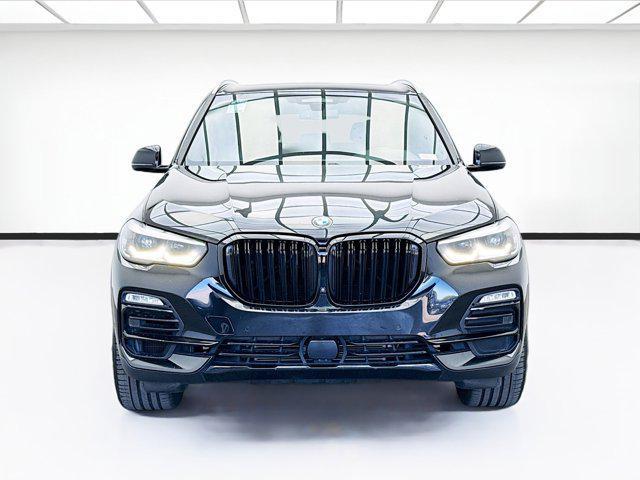 Photo of 2021 Black Sapphire Metallic BMW X5