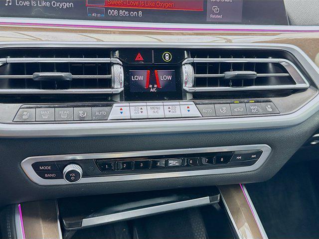 Photo of 2021 Black Sapphire Metallic BMW X5