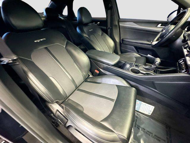 Photo of 2021 Ebony Black Kia K5