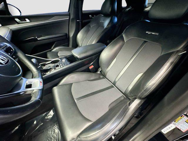 Photo of 2021 Ebony Black Kia K5