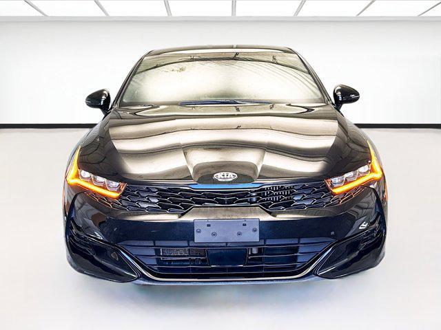 Photo of 2021 Ebony Black Kia K5