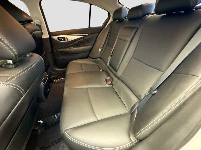 Photo of 2022 Pure White INFINITI Q50