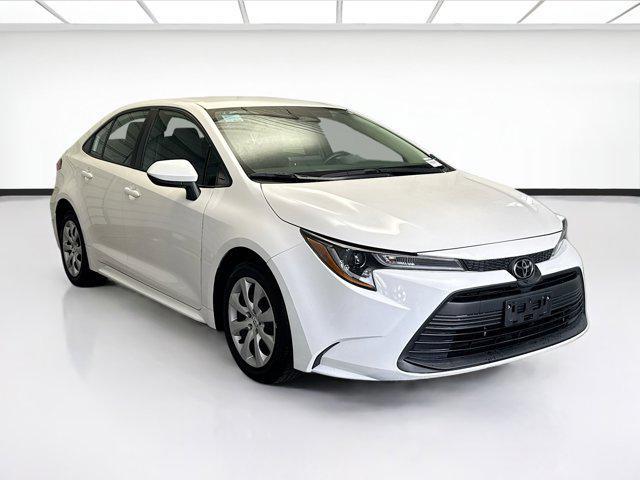 Photo of 2023 Ice Cap Toyota Corolla