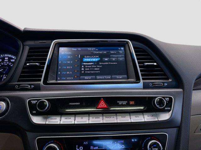 Photo of 2019 Hyper White Hyundai SONATA Hybrid