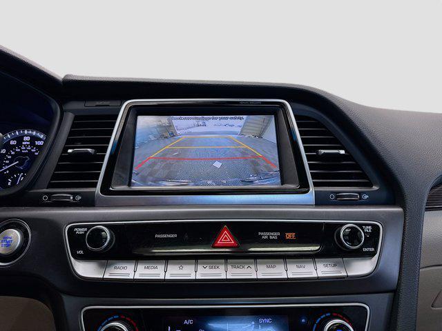 Photo of 2019 Hyper White Hyundai SONATA Hybrid