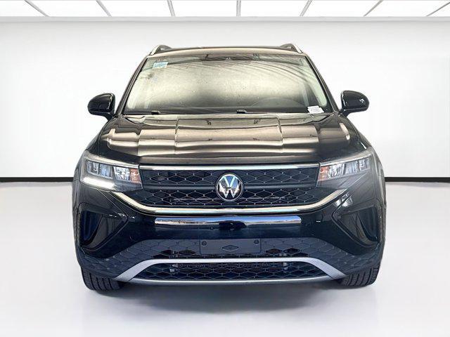 Photo of 2022 Deep Black Pearl Volkswagen Taos