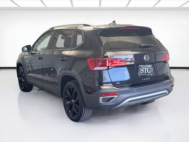 Photo of 2022 Deep Black Pearl Volkswagen Taos